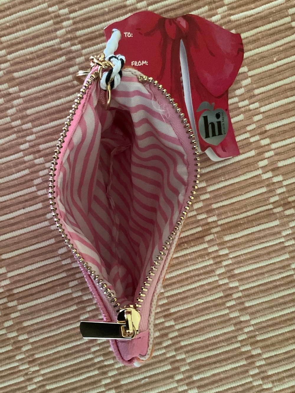 Hi Peach Layne Card Holder Keychain - Picture 4 of 4